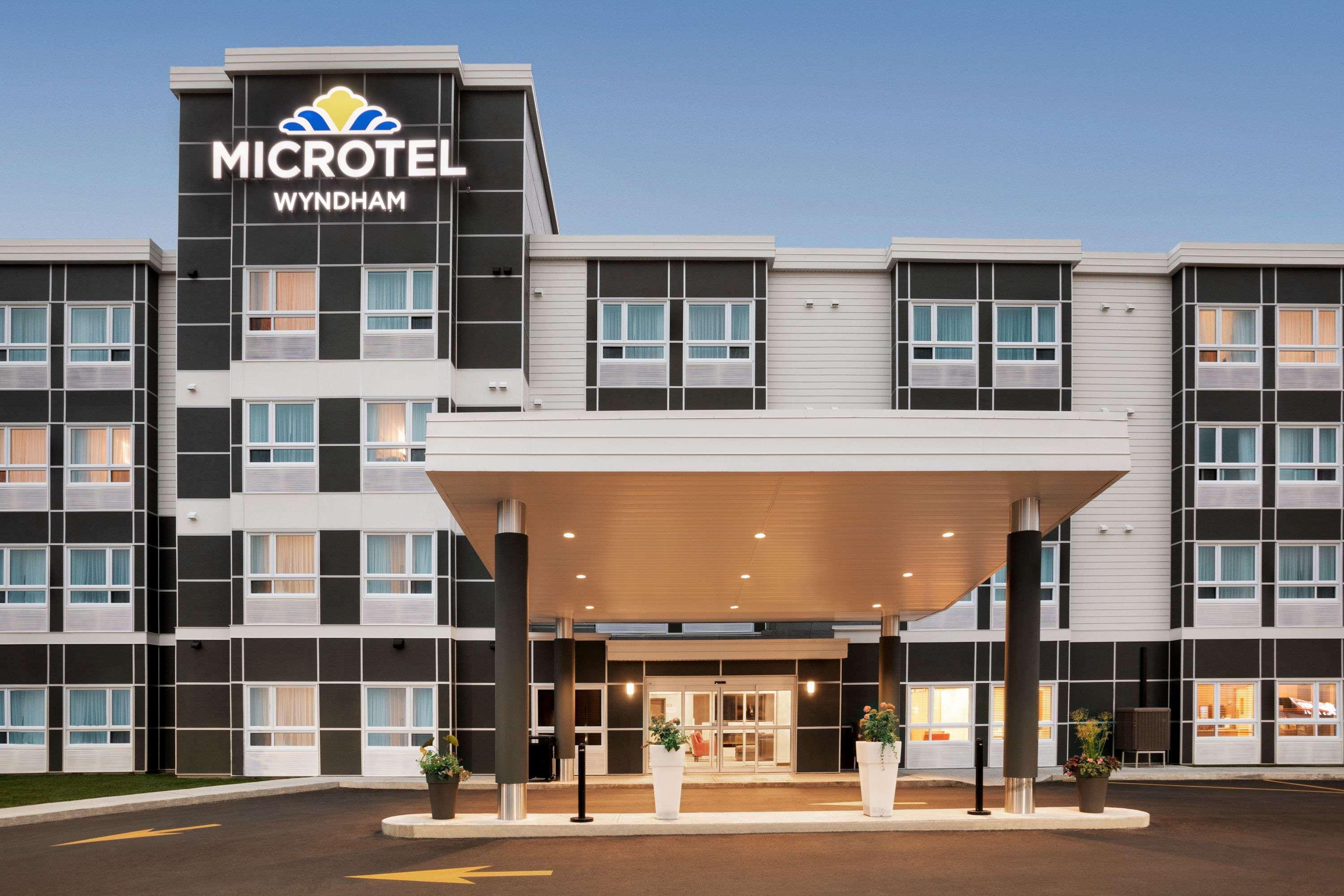 Microtel Inn & Suites By Wyndham Val-D Or Val-d'Or Exterior photo